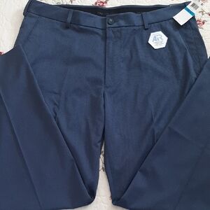 Van Heusen 36 X 30 Straight Leg Blue Haze Dress Pants NWT